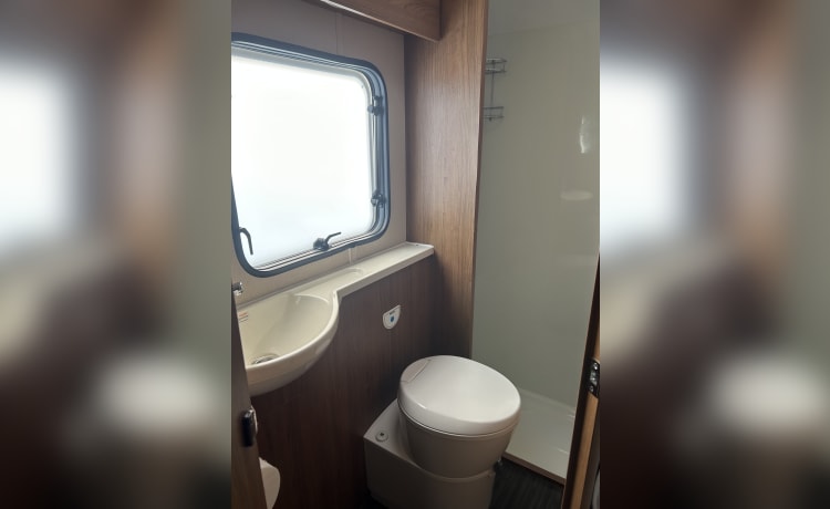 Aggie – 4 berth Autotrail Tribute: Pet friendly