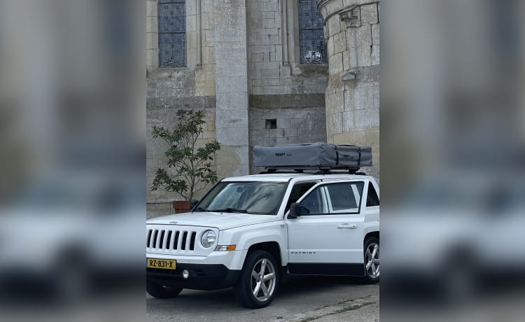 Daktent avontuur met Jeep Patriot en Thule daktent