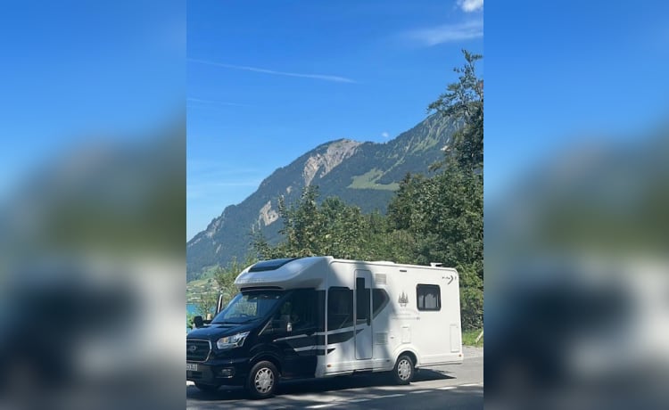 The Gilly – 4 berth Autotrail Motorhome from 2023