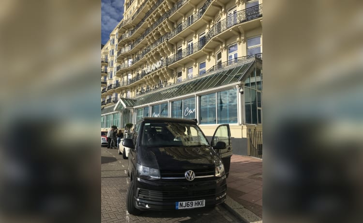 Mack – 4-persoons Volkswagen campervan uit 2019