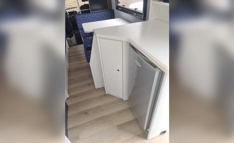 Retro roamer  – Leuke 4 persoons alkoof fiat ducato