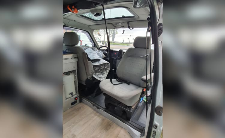 VW – Volkswagen Transporter T4 2.5 Tdi  (4 gordels, Huisdieren toegestaan))