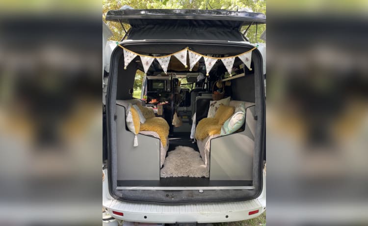 Frank – 4 berth Ford campervan from 2014