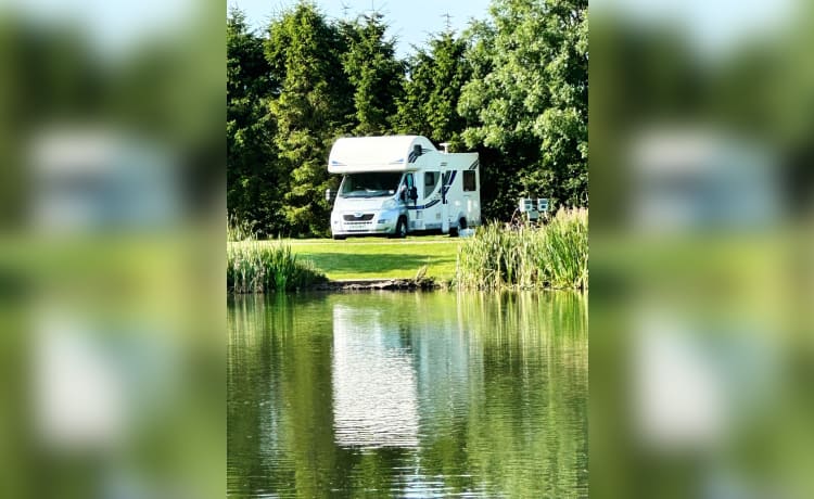 Bailey – 6 berth Peugeot alcove from 2011