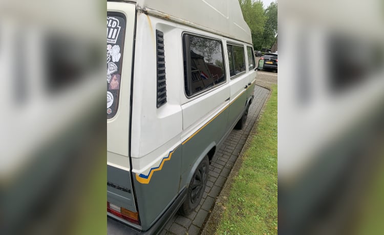 Sunny – 4p Volkswagen campervan uit 1989