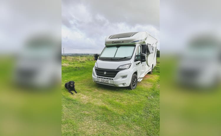 Morris the Motorhome – 5 berth Chausson semi-integrated from 2021