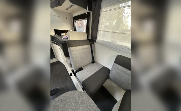 6p Chausson semi-integrated uit 2020