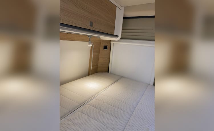 Laika – Tough and luxurious, as good as new Fiat Ducato camper bus!