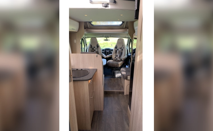 4 Personen Sunlight T69L von 2018