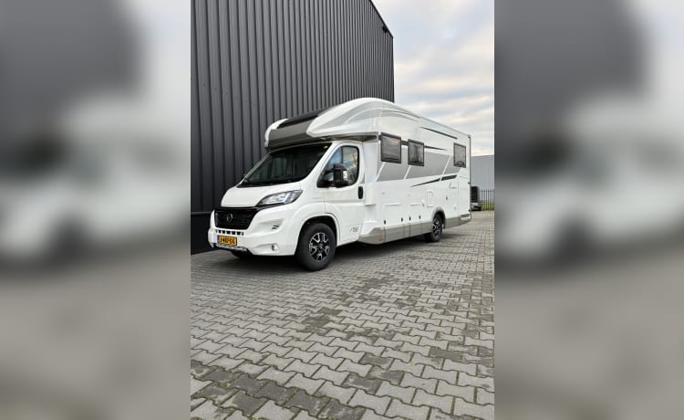 Mobilvetta Krosser 86 – Moiblvetta Krosser 86 - tot 6 personen - Automaat - Semi Integraal - Camper