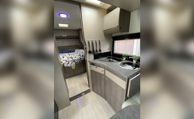 4p Chausson semi-integrated from 2020