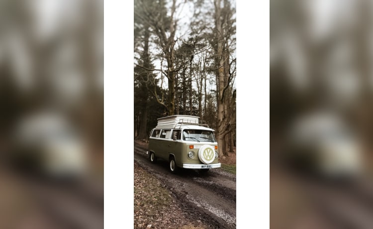 Natalie 1973 – 4 berth Volkswagen campervan from 1973