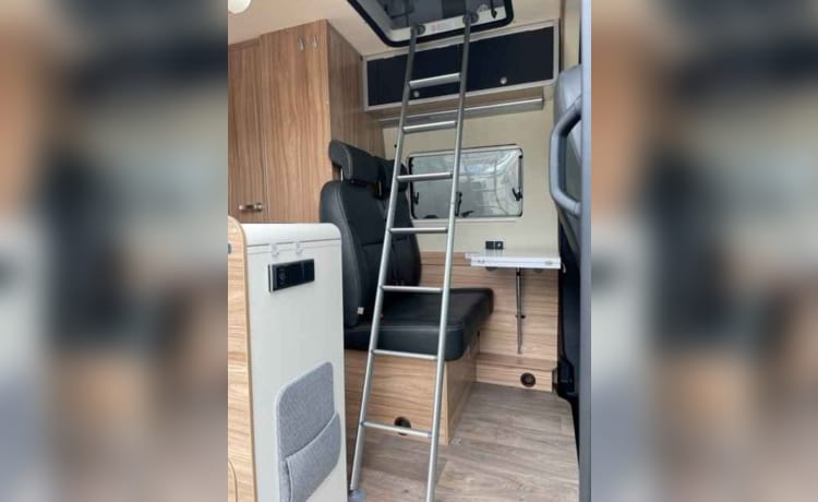 HYMER GRAND CANYON S 4X4 – 4p Mercedes-Benz bus juli 2023