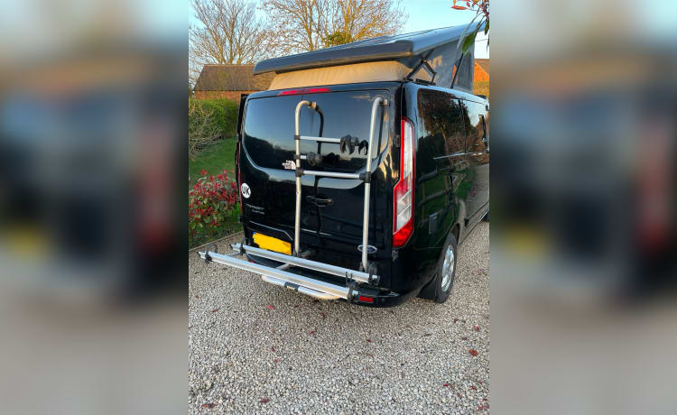 4-persoons Ford Transit Custom campervan uit 2015