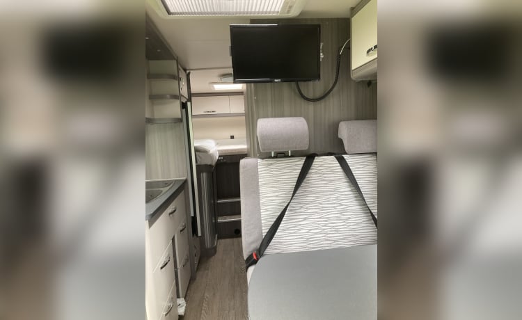  Caravane de camping Pössl Globecar, pour des vacances libres et merveilleuses  