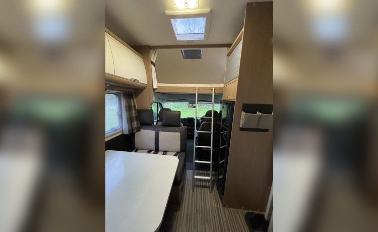 6 berth Sun Living A49DP