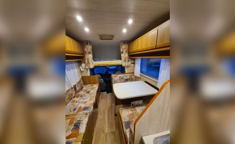 Lucas – Diego Camper Renovated full optional