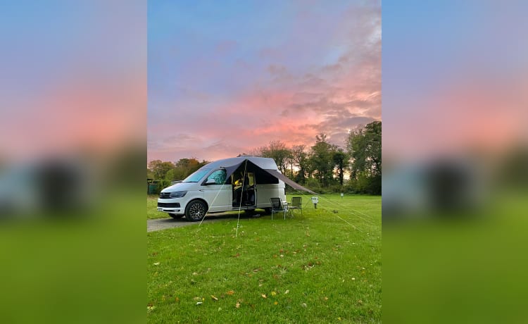 Alpina – T6 Camper ready for your adventures 