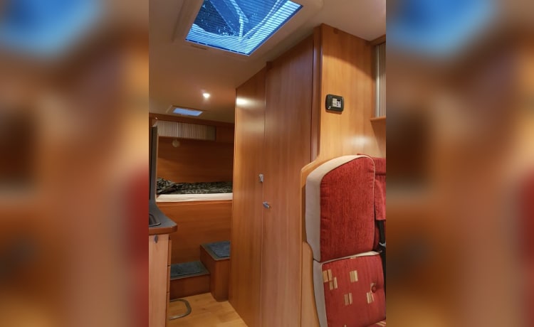 Homecar – Camping-car familial complet HomeCar2 avec climatisation moteur