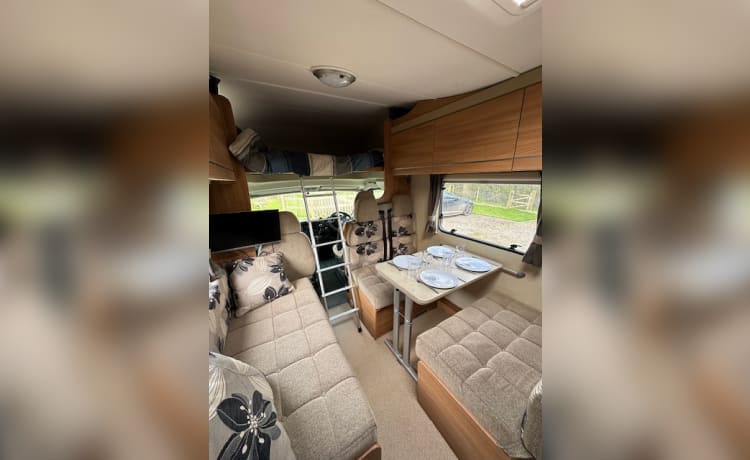 6 berth Swift Escape 696