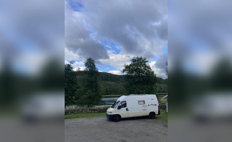 Moes – Fiat Ducato uit '98 voor twee personen