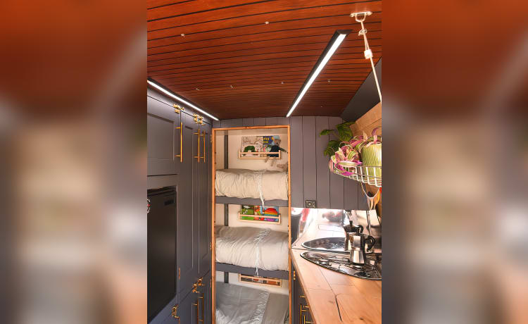 Bonnie Ben  – 5 Berth Family Adventure Camper in Scotland!