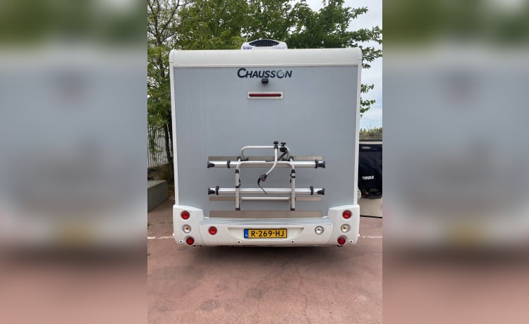 Mooie comfortabele 4p Chausson camper uit 2016!