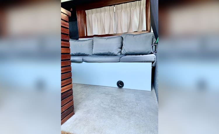 Kamper Deluxe – 3p Stoere Fiat Ducato  camperbus