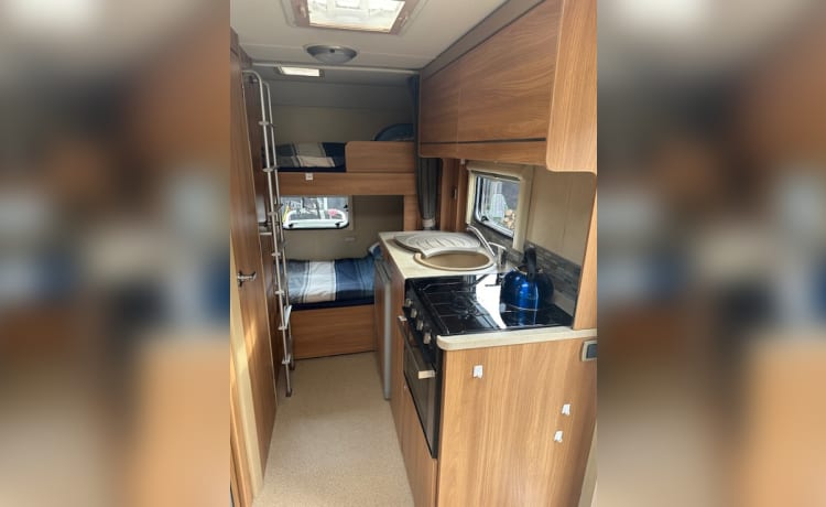 6 berth Swift Escape 696