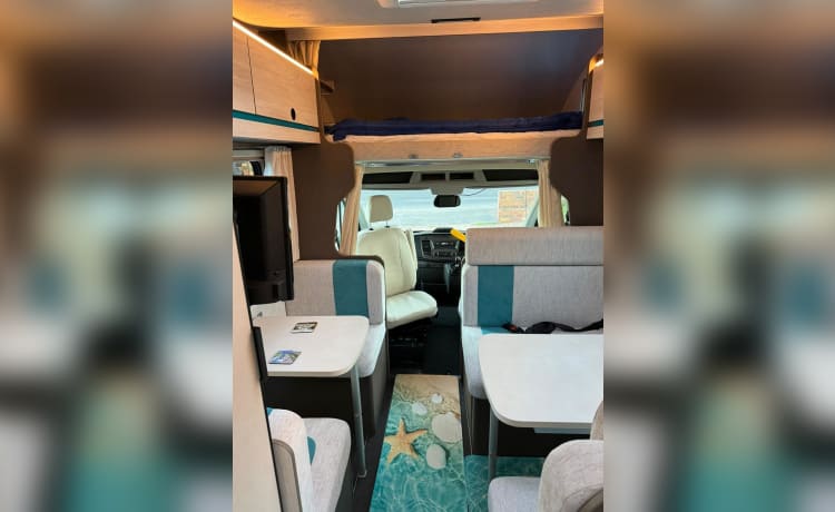 Eze – HR Adventures - Rimor Kilig 9 - 6 berth, 6 seat belt Motorhome