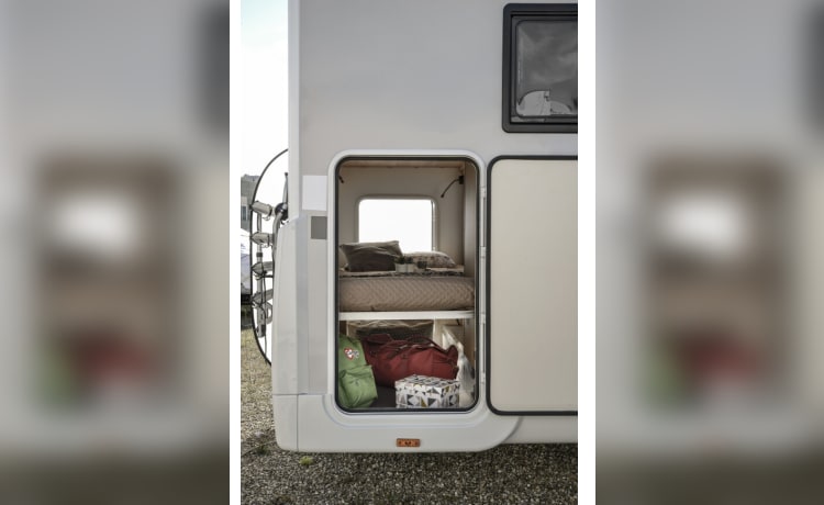 Auto Roller 707 – 2024 6 berth Roller Team Motorhome