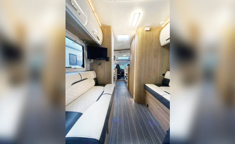 VIP 6 berth & 5 seatbelts – Huisdier ✅, WiFi, 2 tv's, fietsenrek, buiten dineren