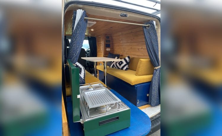 Bumble-Bee – 3 berth Ford campervan from 2017