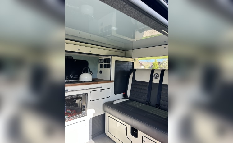 Camping-car VW T6.1 4 places 