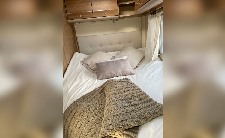 Elba – Bel camper Bailey 2 posti letto 2016