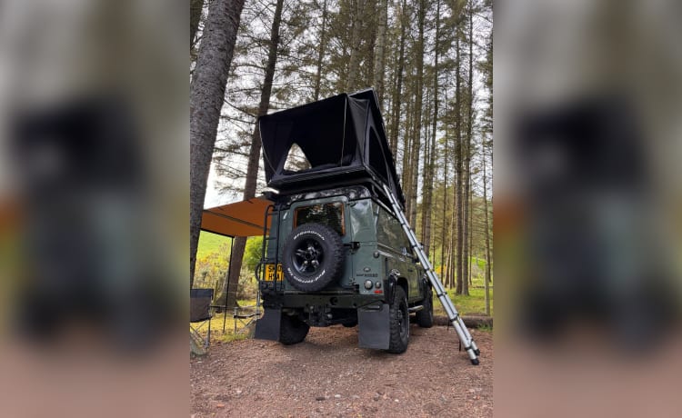 Landrover 90 avec tente ikamper pour 2 personnes 