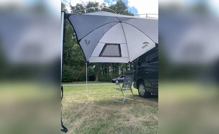 2 pers. Gezellige Camper met nieuw interieur !! – Óók in onze wintertijd naar het zonnige zuiden !!