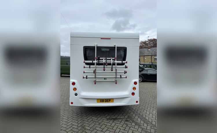 Andante – 6 berth Peugeot Elddis Signature 180