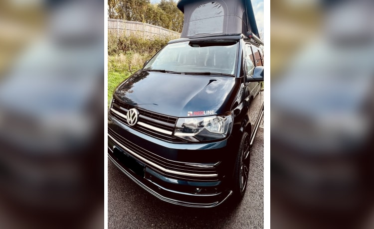 Luna – 4 berth Volkswagen campervan from 2017