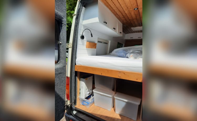 Gezellige en nette 3p VW camperbus  2.5TDI