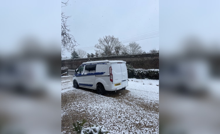 Frank – 4 berth Ford campervan from 2014