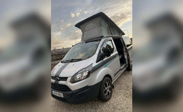 The Fun Bus – 4 berth Ford Transit campervan with Pop-Top