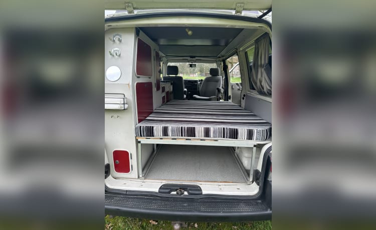 het witte schaap – 4p Volkswagen campervan uit 1997