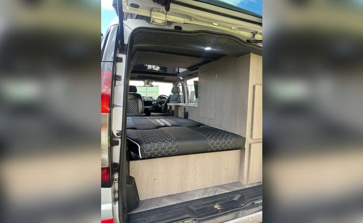 Silver Vito Travel Sport – 4 berth Mercedes-Benz campervan from 2014