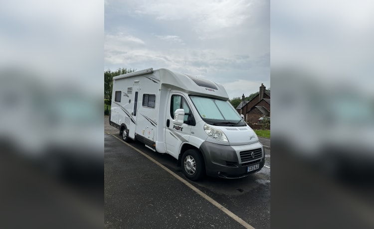 Jura – Luxury spacious Motorhome 