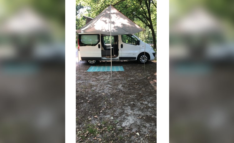 Camping bus with parking heater