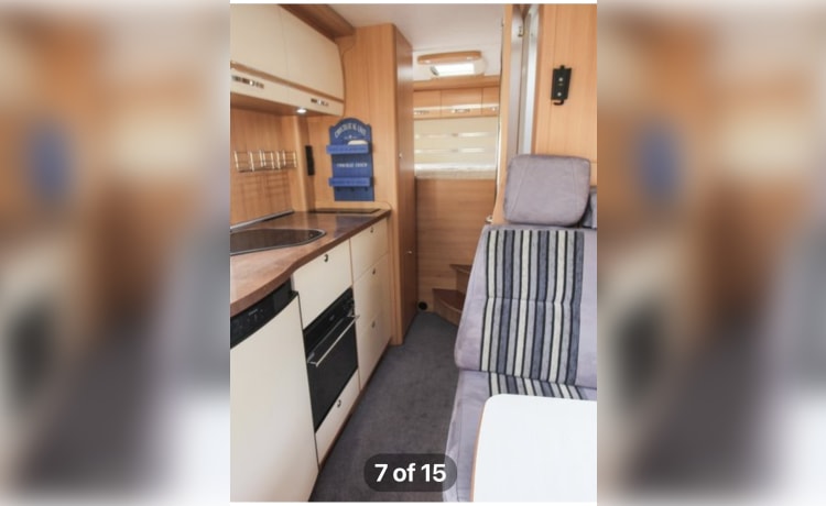 Rosie – Home from home 4 berth   TEC coach built in to 2013