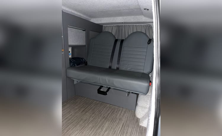 Roxy – VW T6 LWB manuel pour 4 personnes