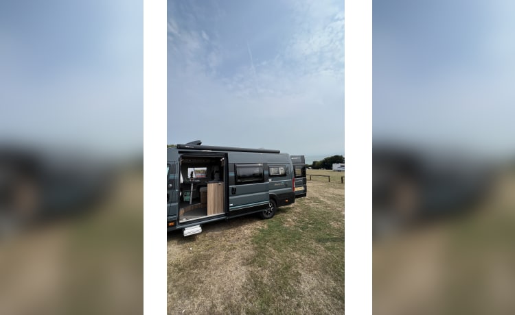 Luxury 3 berth Swift Select 184 - 2022 