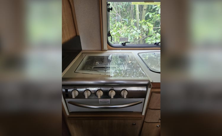 Sunny Suntor – 4 berth Autotrail alcove from 2003